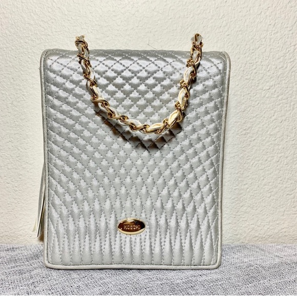 KOSCHI Vintage Silver & Gold Quilted Cocktail Purse - Picture 14 of 14